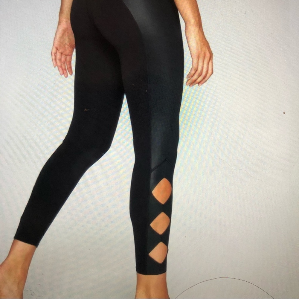 Athleta Cobra leggings.  BLK